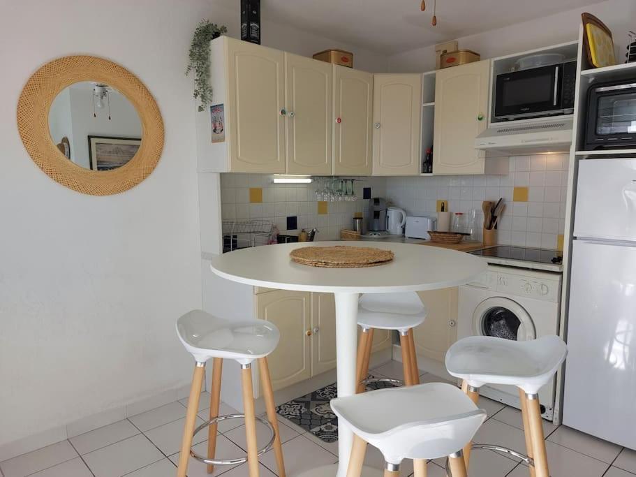 Cosy Appartement Les Pieds Dans Le Sable Le Barcarès Esterno foto